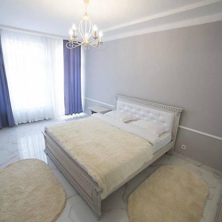 Leogrand Apartments On Kulisha 36 Львов Экстерьер фото